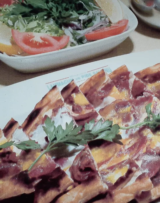 Bağdat Ocakbaşı lahmacun ve pide sunumu 1
