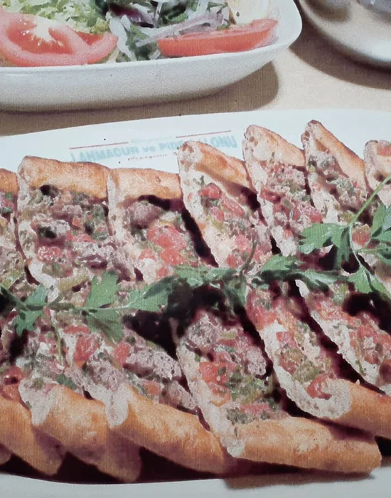 Bağdat Ocakbaşı lahmacun ve pide sunumu 3